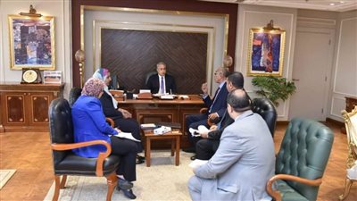  وزير العمل يلتقي القنصل العام المصري الجديد بجدة لبحث سُبل التعاون في الملفات المُشتركة