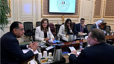 مصطفى مدبولي يتابع موقف برنامج الطروحات الحكومية والإصلاحات الهيكلية