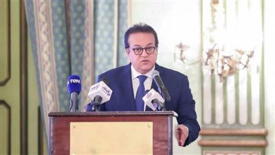 وزير الصحة: السمنة من أسباب الإصابة بالعديد من الأمراض 