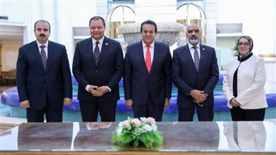 وزير الصحة يشهد توقيع عدد من بروتوكولات التعاون بين الوزارة والهيئة العامة للاعتماد والرقابة الصحية