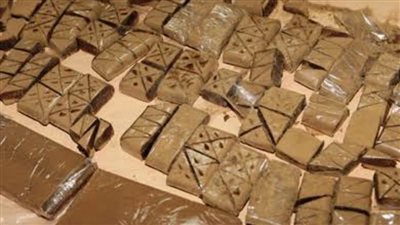 السجن 3 سنوات لمتهم لإدانته بالإتجار في الحشيش