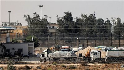دخول 55 شاحنة مساعدات من مصر لغزة اليوم.. وإعداد 100 غدا