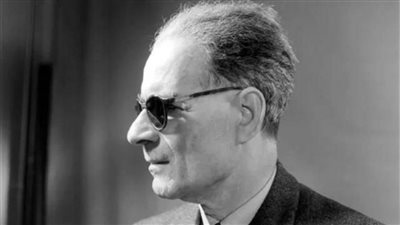 طه حسين وخمسون عاما من الحضور على المسرح الصغير