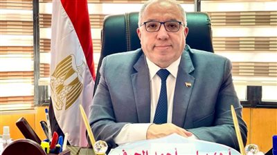 بحضور عميد الكلية: عقد ندوة بعنوان 