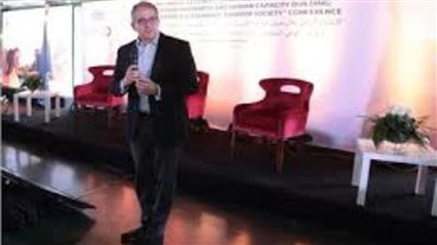 وزير السياحة: نحرص على ربط المناهج التعليمية السياحية بالاحتياجات الفعلية لسوق العمل