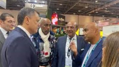 وزير السياحة والآثار يعقد لقاءات مهنية بالعاصمة البريطانية لندن مع شركات طيران
