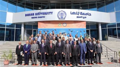 وزير التعليم العالي يستعرض تقريرًا عن اجتماع المجلس الأعلى لشئون التعليم والطلاب