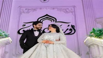 عازف الدرامز ميدو يحتفل بحفل زفافه على نانسي وسط حضور عائلي (صور)