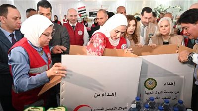 القباج وأبو غزالة يدشنان قافلة المساعدات الإنسانية المقدمة من مجلس وزراء الشئون الاجتماعية العرب إلى غزة 