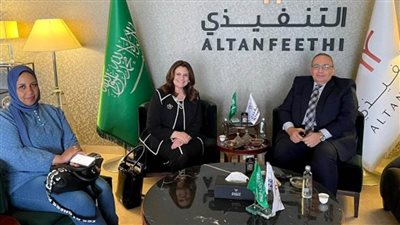 وزيرة الهجرة تصل السعودية لحث المصريين على المشاركة في الانتخابات الرئاسية (صور)