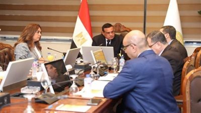 وزير التنمية المحلية يتابع مع محافظ دمياط تطبيق مبادرة تخفيض أسعار السلع الغذائية (صور)