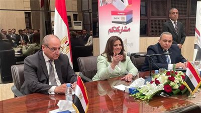 وزيرة الهجرة تلتقي رموز وقيادات الجالية المصرية بالسعودية ضمن حملة 