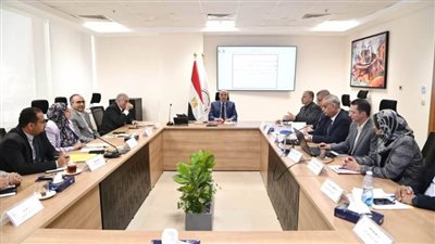 وزير الري يتابع سير العمل بالهيئة المصرية العامة لمشروعات الصرف والرؤية المستقبلية لأعمال الهيئة