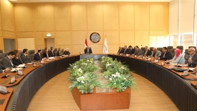 وزير النقل يبحث مع نائب رئيس بنك الاستثمار الأوروبي EIB التعاون المستقبلي