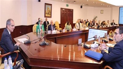 وزير الاتصالات: تقدم ترتيب مصر 8 مراكز خلال عام واحد بـ