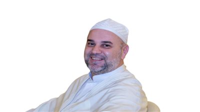 أمين رابطة العالم الإسلامي يقدم كتاب اعتدالنا الصادر عن الهيئة الأوروبية