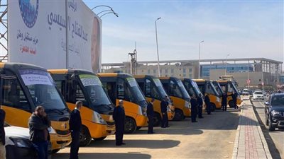 رئيس جهاز القاهرة الجديدة يتفقد منظومة النقل الداخلي بالمدينة بعد تعديل مساراتها