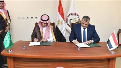 وزير الدولة للإنتاج الحربي يوقع مذكرة تفاهم مع الهيئة العامة للصناعات العسكرية السعودية