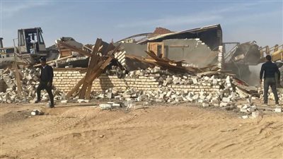 وزير الإسكان: إزالة التعديات واسترداد 40 فدانا بـ