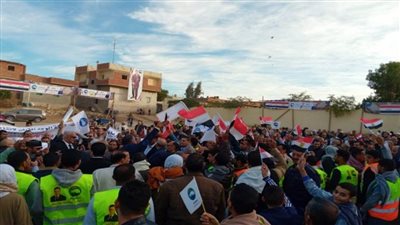 توافد أعداد ضخمة من الناخبين على لجان الجيزة مع انطلاق التصويت بالانتخابات الرئاسية (صور)