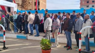 اقبال للمواطنين بلجان حى الأربعين بالسويس للإدلاء بأصواتهم