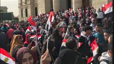 فيديو | مسيرة بجامعة القاهرة للحث على المشاركة في الانتخابات الرئاسية