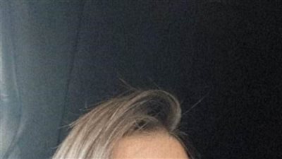 عزيز الشافعي وساندي يدليان بصوتهما في الانتخابات الرئاسية