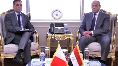 وزير الطيران يبحث مع سفير مالطا الموضوعات المشتركة فى مجال النقل الجوى