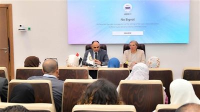 وزيرة البيئة تعقد إجتماعًا مع العاملين بقطاع نوعية البيئة لمتابعة أهم الملفات (صور)