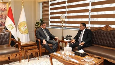وزير التنمية المحلية يلتقي مع محافظ مطروح لمتابعة عدد من الملفات الخدمية للمواطنين