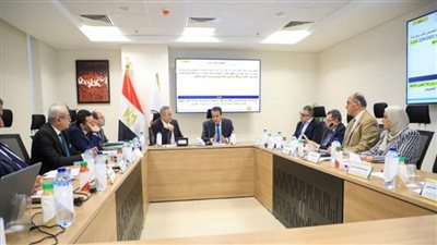 وزير الصحة يترأس اجتماع مجلس إدارة الهيئة العامة للمستشفيات والمعاهد التعليمية (صور)