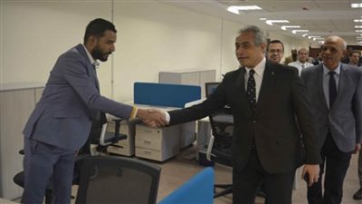 وزير العمل يفتتح المقر الجديد لصندوقي