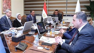 وزير التنمية المحلية يتابع مع محافظ مطروح الموقف التنفيذي للمشروعات الجارية (صور)