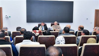 وزيرة البيئة تستكمل استعراض جهود جهاز تنظيم إدارة المخلفات خلال الفترة الماضية (صور)