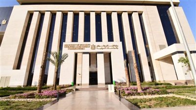 وزير الإسكان يُصدر قرارات لإزالة تعديات ومخالفات بناء بـ3 مدن جديدة