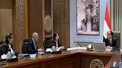 مدبولي: الدولة تمنح أولوية لدعم مشروعات المدارس الفنية والجامعات التكنولوجية (صور)