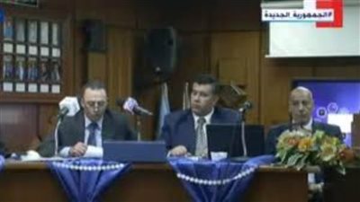 اكسترا نيوز: السيسي يحصل على ١٨٣ الفا و١٥٢ صوتا باللجنة العامة ١ بالاسكندرية