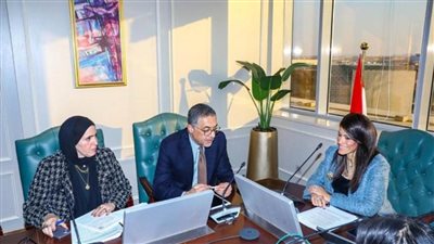  وزيرة التعاون الدولي تبحث مع رئيس هيئة الاستثمار تعزيز التعاون المشترك (صور)