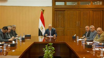 وزير الري يتابع موقف مشروعات الخطة الاستثمارية للعام المالي الحالي (صور)