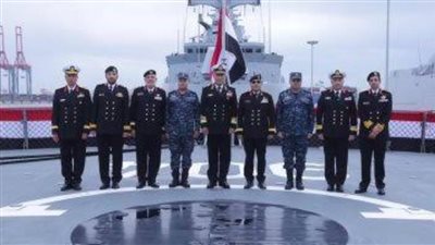 قائد القوات البحرية المصرية يلتقى آمر القوة البحرية الكويتية