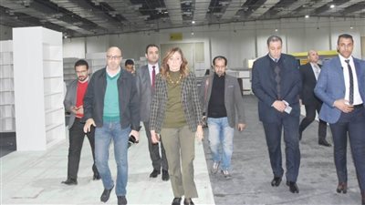 وزيرة الثقافة تتفقد تجهيزات معرض القاهرة الدُولي للكتاب وتوجه بتسهيل المسارات الخاصة بكبار السن وذوي القدرات الخاصة 