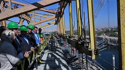 رئيس الوزراء يتفقد أعمال إنهاء مشروع محور بديل خزان أسوان (صور)