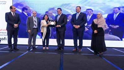 وزير الصحة: الاستخدام غير الرشيد للمضادات الحيوية يسبب الفشل الكلوي (صور)