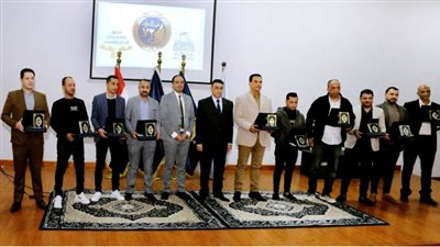 الداخلية تكرم المتعافين من تعاطى المخدرات بمراكز العزيمة التابعة لصندوق مكافحة وعلاج الإدمان (صور)