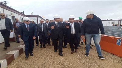 المصيلحي يتفقد أعمال مشروع صومعة ميناء غرب بورسعيد بطاقة تخزينية 100 ألف طن (صور)
