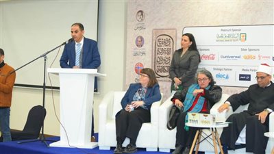 الصالون الثقافي بمعرض الكتاب يلقي الضوء على دور الترجمة في التواصل بين الحضارات