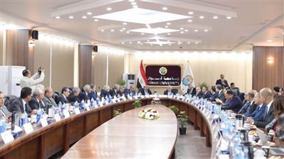 وزير التعليم العالي يرأس اجتماع المجلس الأعلى للجامعات بجامعة أسوان (صور)