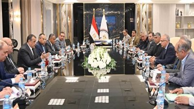 وزيرا الإنتاج الحربي والري يبحثان سبل تعزيز التعاون المشترك (صور)