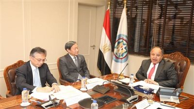 وزير المالية: تنمية القدرات البشرية وتعزيز الإمكانيات التشغيلية لتحسين مستوى الخدمة (صور)