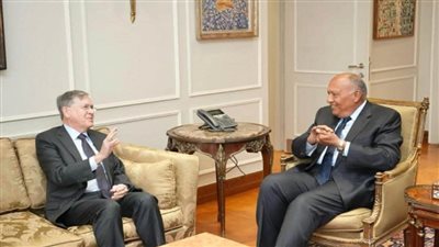 وزير الخارجية يلتقي المبعوث الأمريكي الخاص للشئون الإنسانية بالشرق الأوسط (صور)